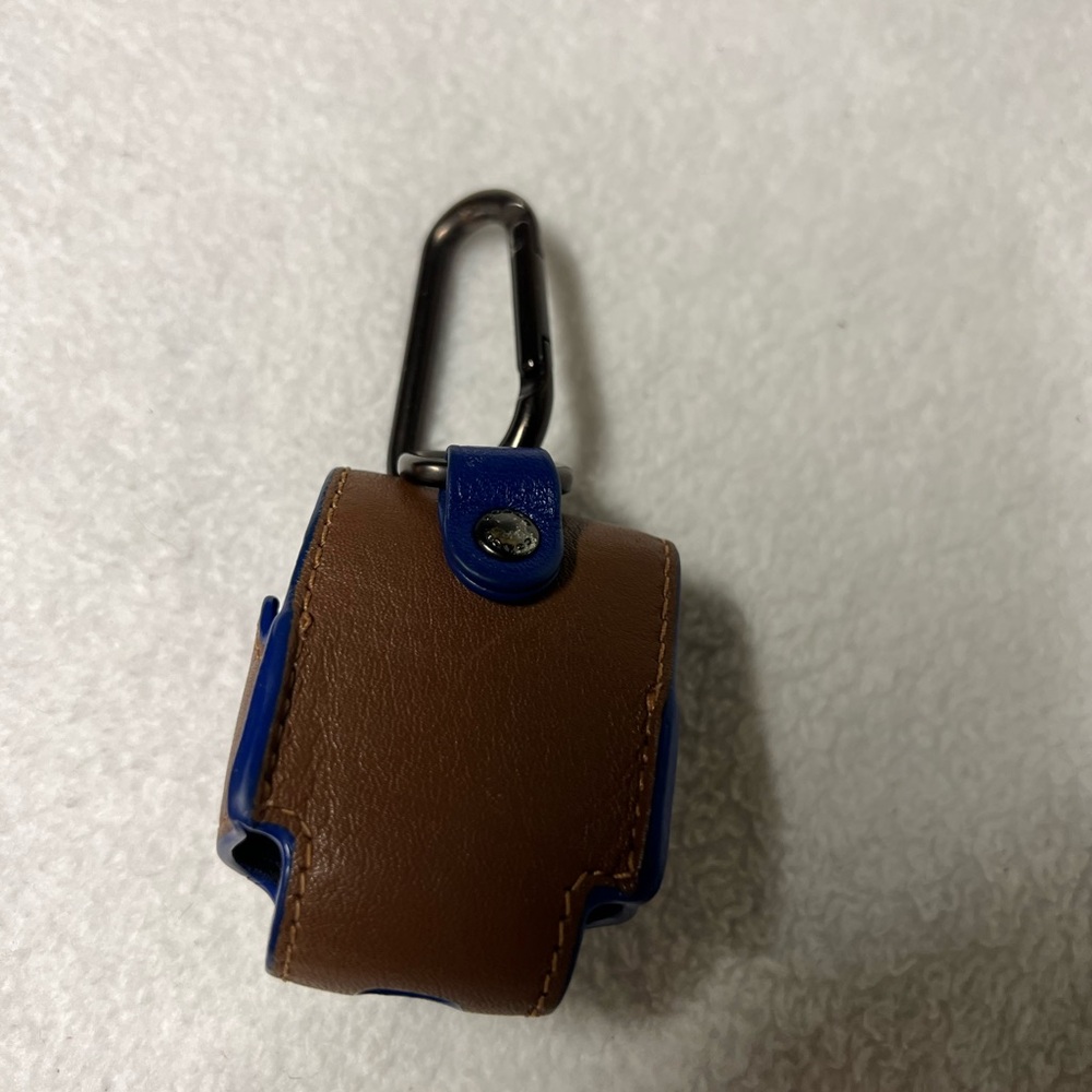 Coach AirPod holder - Picture 8 of 8